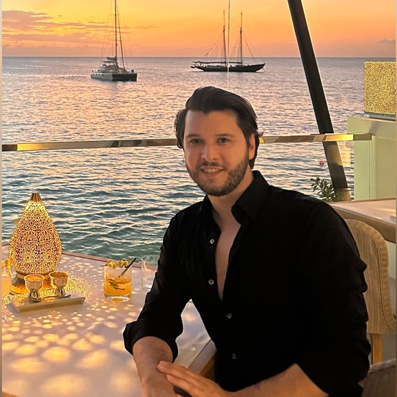 Meet your Posher, Christopher - Picture 2 of 16